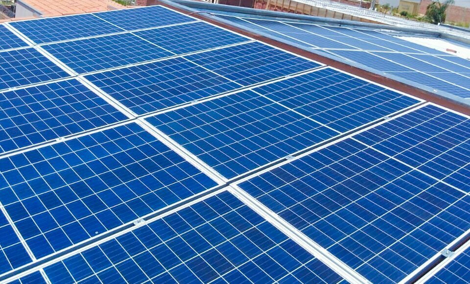 Tamanho não é documento: veja como a energia solar atende imóveis de todas as áreas